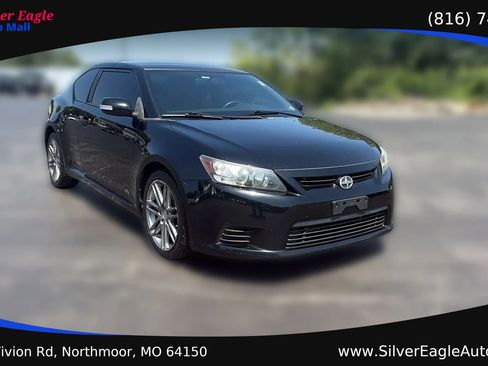 Used 2013 Scion tC FWD image 7