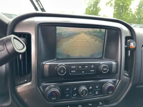 Used 2018 Chevrolet Silverado 2500 LT w/ Midnight Edition AWD/4WD image 11