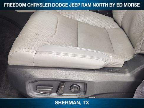 Used 2024 Toyota Tundra Limited w/ Power Package AWD/4WD image 17