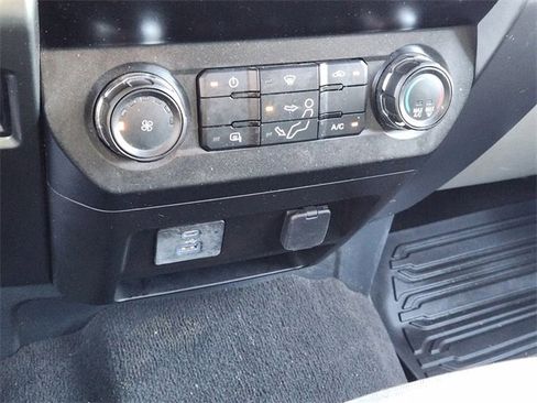 Used 2022 Ford F250 XLT w/ FX4 Off-Road Package image 19