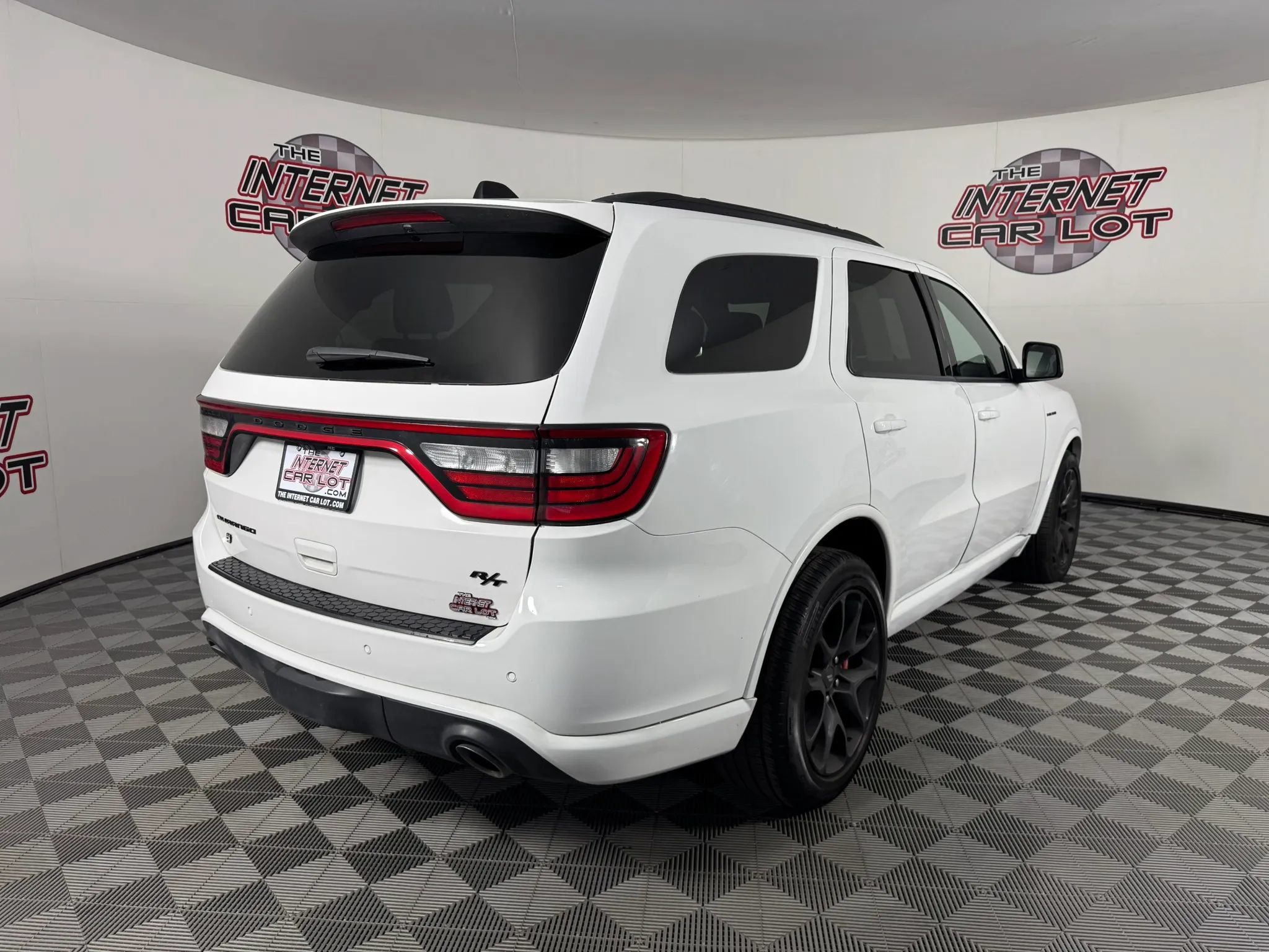 Used 2024 Dodge Durango R/T w/ Tow 'N Go Package AWD/4WD image 7