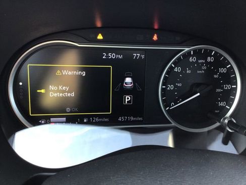 Used 2018 Nissan Kicks SV image 24