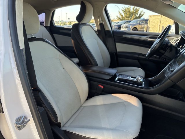 Used 2019 Ford Fusion SE w/ Equipment Group 151A FWD image 33