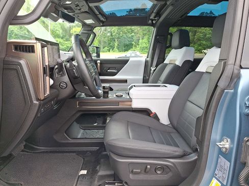Used 2024 GMC Hummer EV 3X w/ Omega Edition AWD/4WD image 14