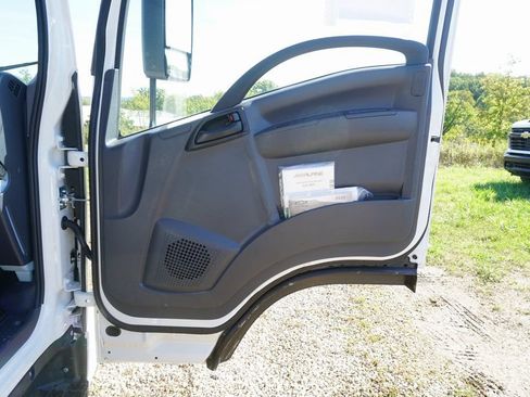 New 2025 Chevrolet Low Cab Forward RWD image 24