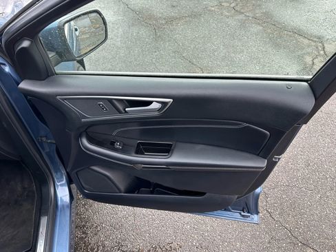 Used 2018 Ford Edge Titanium w/ Equipment Group 301A image 36