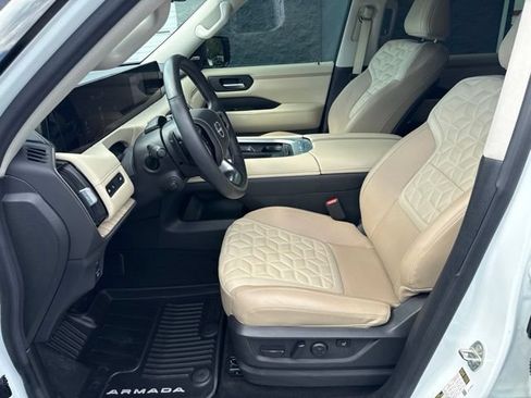 Used 2025 Nissan Armada Platinum Reserve AWD/4WD image 11