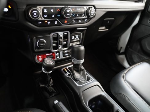 Used 2024 Jeep Wrangler Unlimited Rubicon 392 image 27