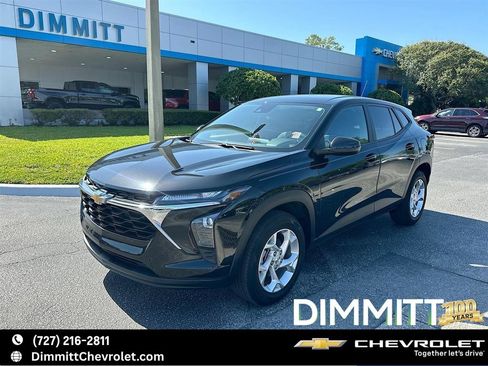 Used 2024 Chevrolet Trax LS w/ LS Convenience Package FWD image 1