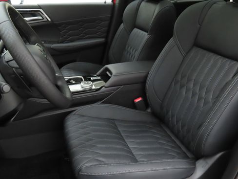 New 2026 Mitsubishi Outlander SEL FWD image 11
