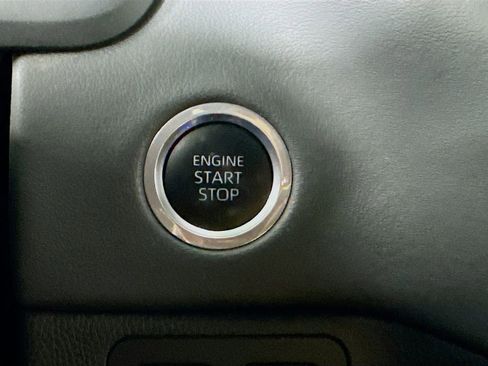 Used 2023 Toyota Tundra Platinum image 28