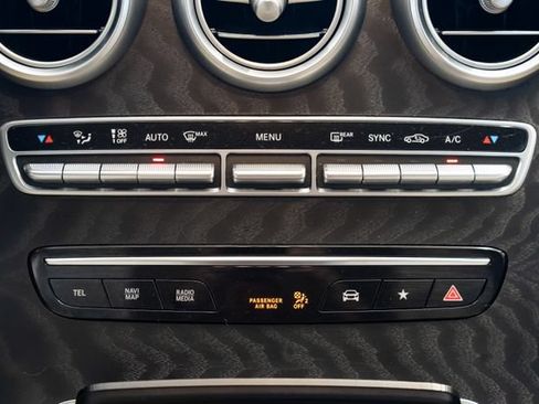 Used 2021 Mercedes-Benz GLC 300 4MATIC image 12