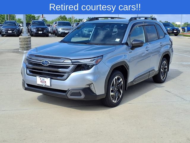 Used 2025 Subaru Forester Limited AWD/4WD image 3