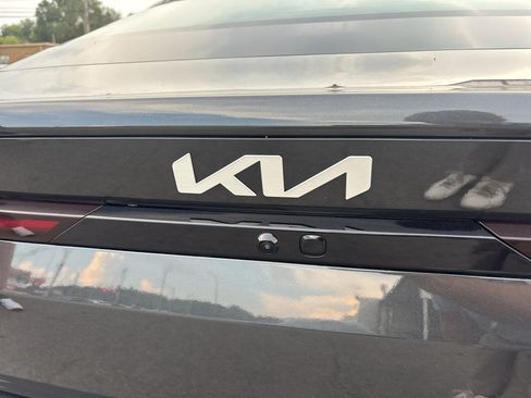 Used 2025 Kia K4 FWD image 17