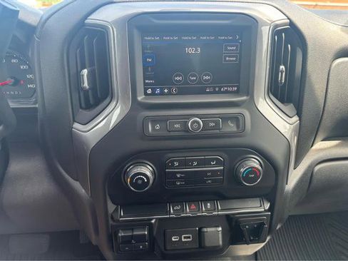 Used 2021 Chevrolet Silverado 2500 Custom w/ Custom Value Package AWD/4WD image 20