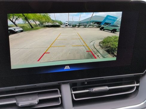 New 2026 Chevrolet Trax ACTIV w/ Sunroof Package image 17