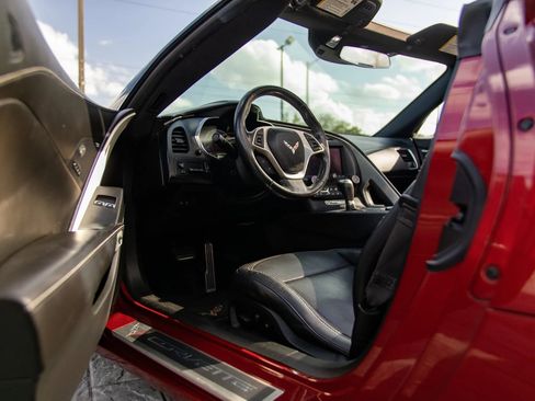 Used 2014 Chevrolet Corvette Stingray Convertible w/ 3LT Preferred Equipment Group image 21