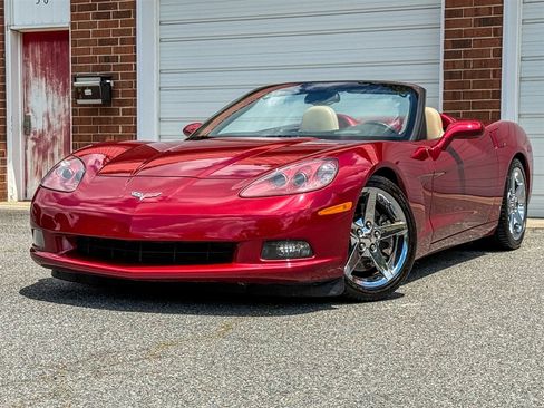 Used 2008 Chevrolet Corvette Convertible w/ Preferred Equipment Group RWD image 11