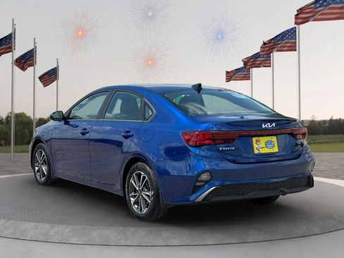 Used 2022 Kia Forte LXS w/ LXS Technology Package FWD image 8