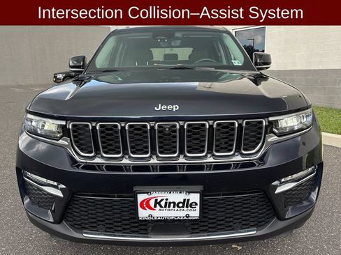 Used 2023 Jeep Grand Cherokee 4WD 4xe w/ Luxury Tech Group II image 2