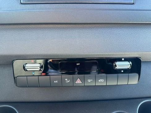 Used 2026 Mercedes-Benz Sprinter 2500 image 23