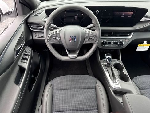 New 2026 Buick Envista Preferred FWD image 25