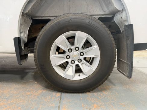 Used 2022 Chevrolet Silverado 1500 W/T w/ WT Value Package AWD/4WD image 10