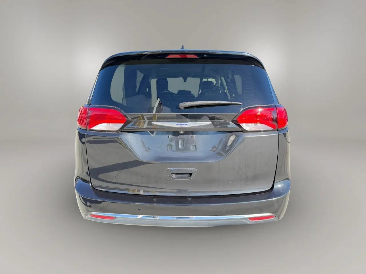 Used 2019 Chrysler Pacifica Touring-L FWD image 6