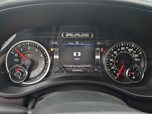 Used 2020 RAM 1500 Laramie AWD/4WD image 15