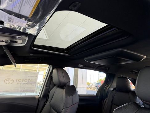 New 2026 Toyota Sienna XSE FWD image 20