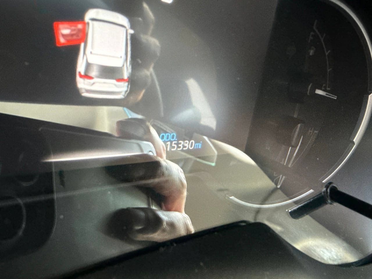 Used 2025 Toyota RAV4 LE FWD image 7