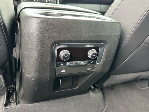 Used 2022 Chevrolet Tahoe RST w/ Luxury Package image 19