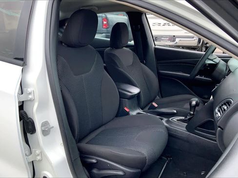 Used 2016 Dodge Dart SE w/ Convenience Group image 8