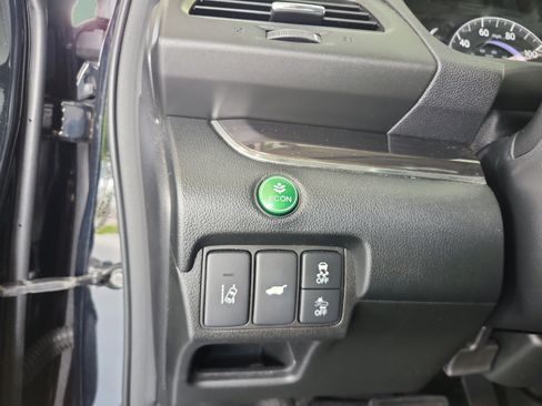 Used 2015 Honda CR-V Touring image 14