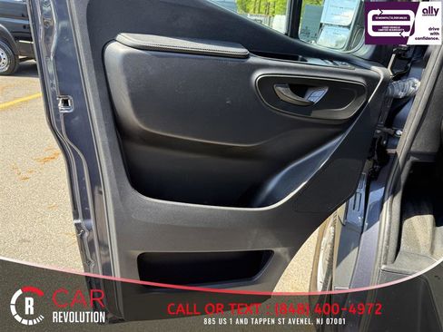 Used 2023 Mercedes-Benz Sprinter 2500 image 30
