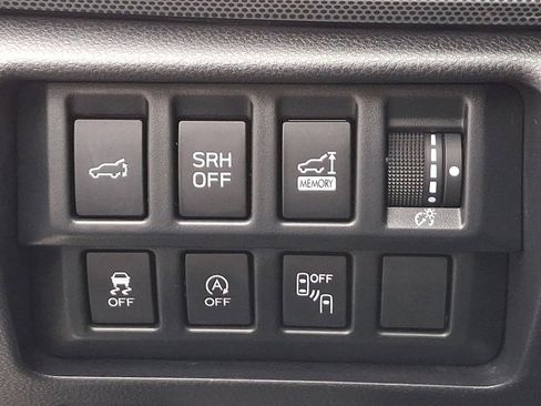 Used 2020 Subaru Forester Limited image 24