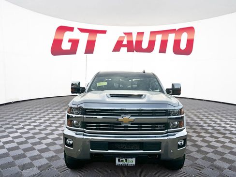 Used 2019 Chevrolet Silverado 2500 LTZ w/ Duramax Plus Package image 2