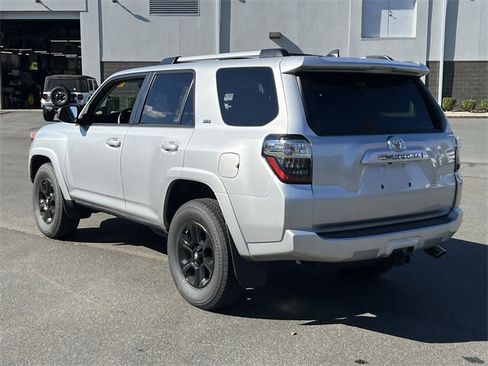 Used 2023 Toyota 4Runner SR5 w/ Convenience Package (TMS) image 11