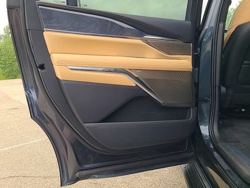 Used 2026 Cadillac Escalade IQ Sport 2 AWD/4WD image 21