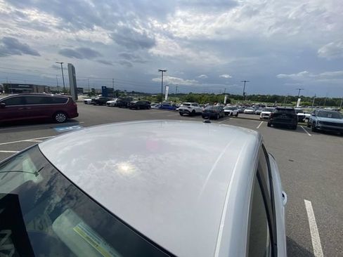 Used 2025 Buick Encore GX Preferred FWD image 3