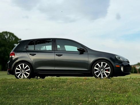 Used 2012 Volkswagen GTI 4-Door FWD image 9
