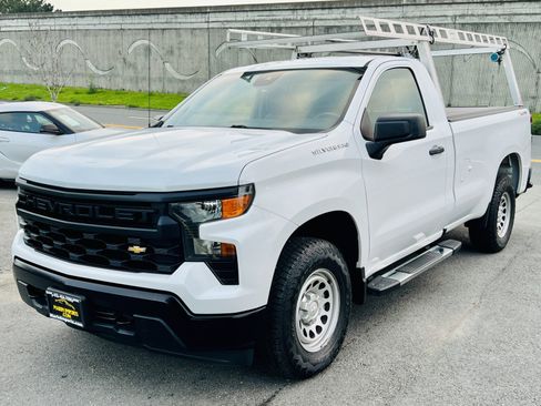 Used 2022 Chevrolet Silverado 1500 W/T w/ WT Value Package image 9