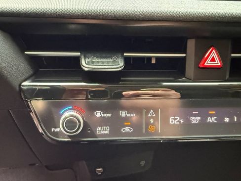 Used 2024 Kia EV6 Light AWD/4WD image 38