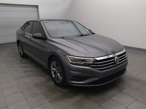 Used 2021 Volkswagen Jetta R-Line w/ R-Line Cold Weather Package FWD image 13