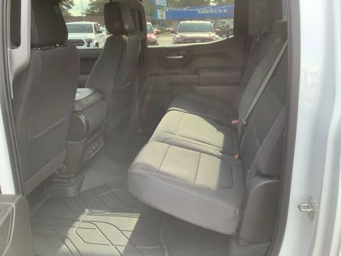 Used 2022 Chevrolet Silverado 1500 LT image 9