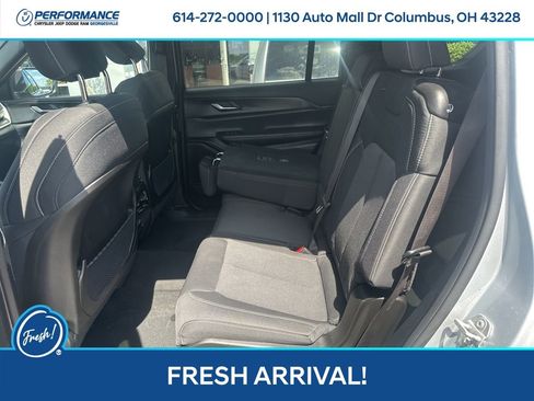 Used 2024 Jeep Grand Cherokee L Laredo w/ Luxury Tech Group I image 12