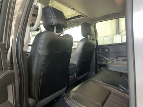 Used 2023 Nissan Frontier SV w/ SV Premium Package AWD/4WD image 26