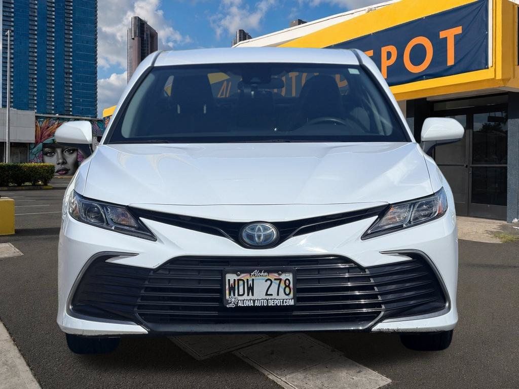 Used 2021 Toyota Camry LE FWD image 6