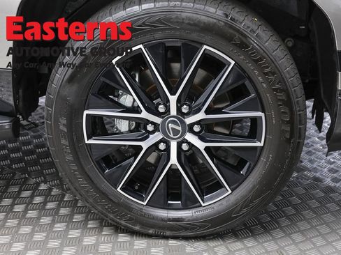 Used 2024 Lexus GX 550 w/ Cold Area Package AWD/4WD image 36
