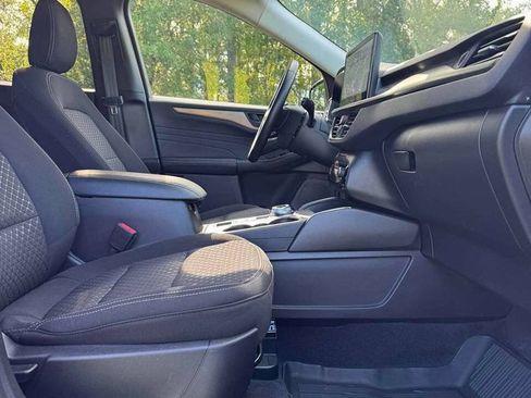 Used 2023 Ford Escape Active w/ Tech Pack #1 AWD/4WD image 14